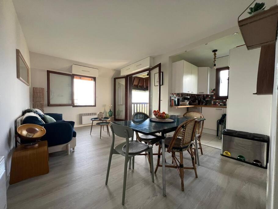 Appart Lumineux Avec Vue Sur Mer A 180 Degres Apartment Трувил сюр Мер Екстериор снимка